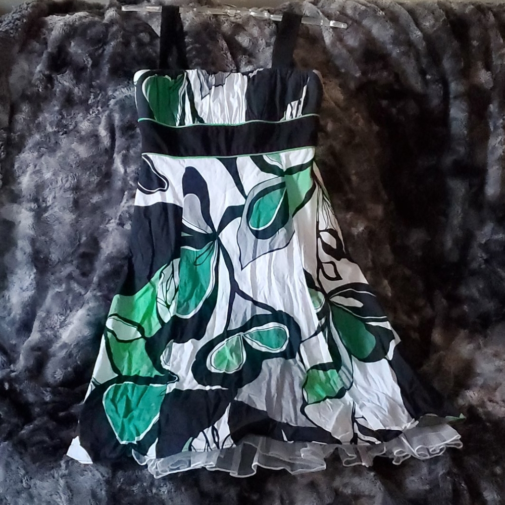 Elegant Green and Black Floral Dress
